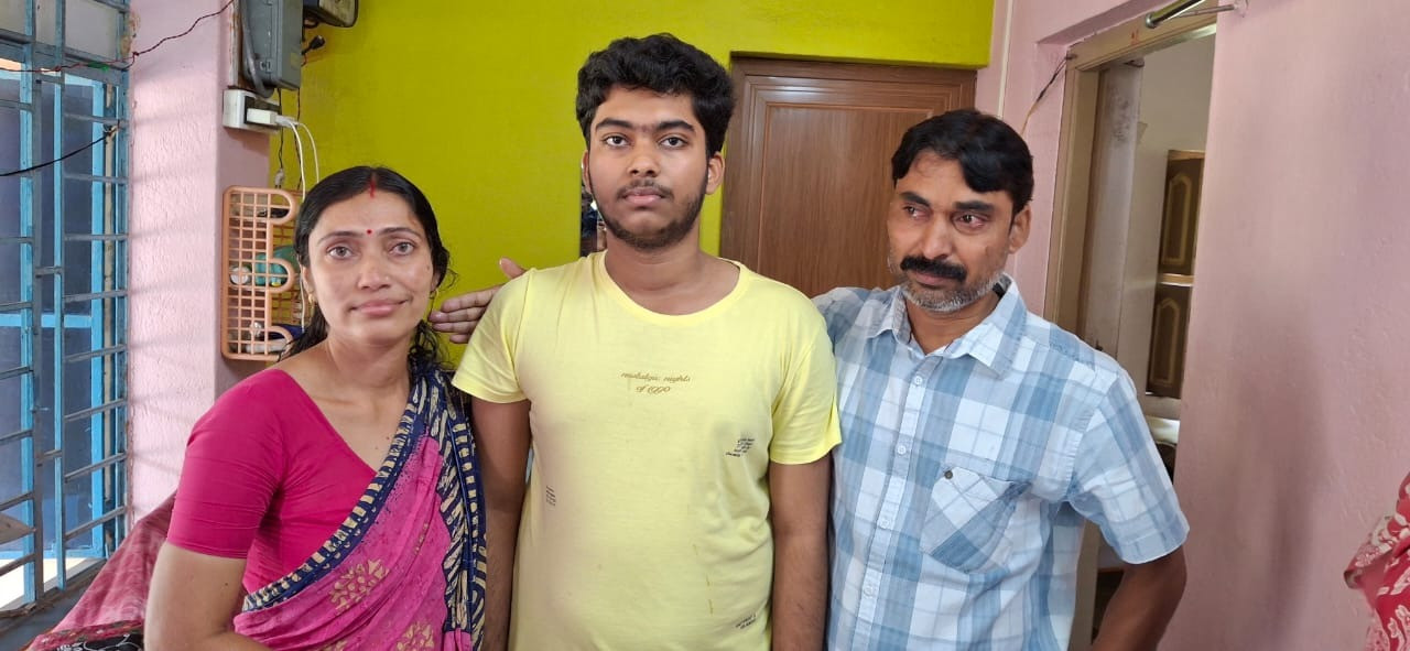 Soumalya Ghosh brightens up Kamarpukur by securing a possible eighth place in Madhyamik