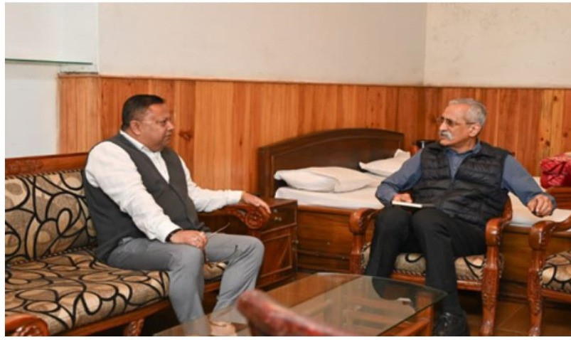 Crucial meeting in Darjeeling to resolve the hill issue.
