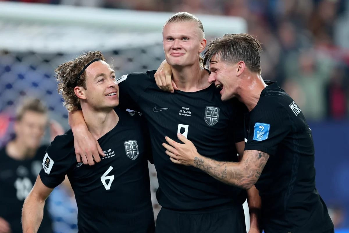 Haaland scores a brace; Norway advances to the knockout stage after defeating Senegal.