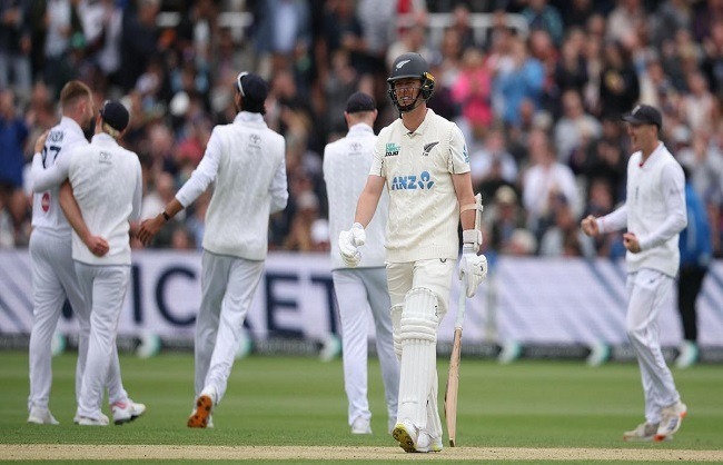 New Zealand is in fourth place after losing to England, India is in sixth place