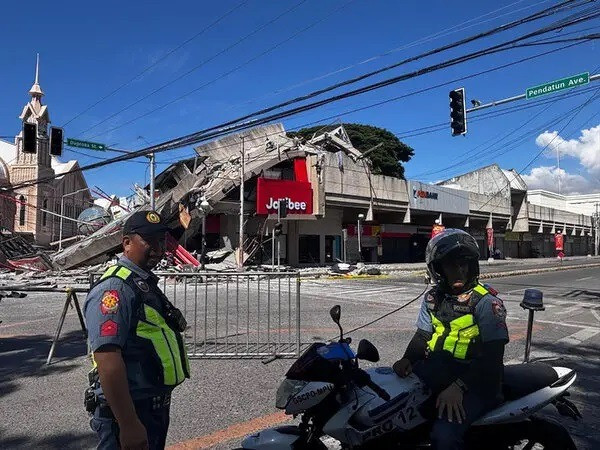 Powerful earthquake hits Philippines, 15 dead