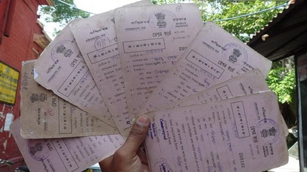 Sensation in Sainthia over recovery of ration cards near Trinamool office
