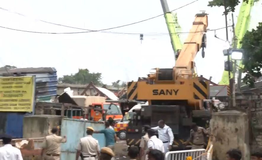 Two more bodies recovered; death toll rises to 7 in Taratala warehouse collapse.