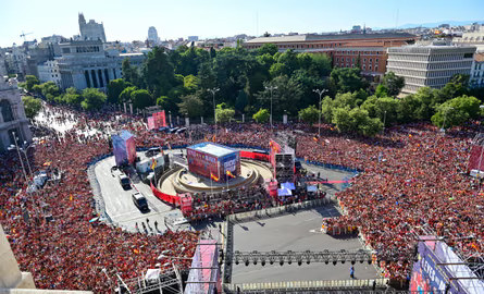 Madrid Turns Red for World Champions
