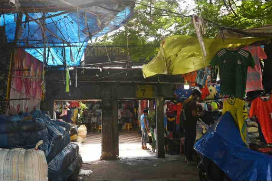 Kolkata Esplanade Market