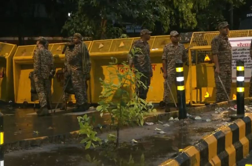 Six key Delhi Metro stations closed.